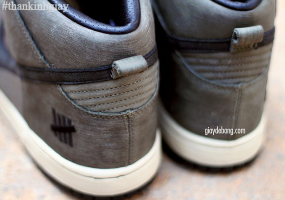 nike dunk undefeated ballistic