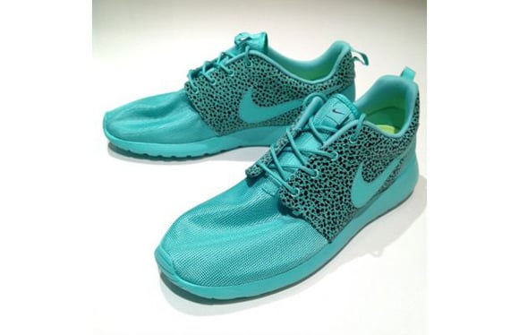 Nike Roshe Run Summer Safari