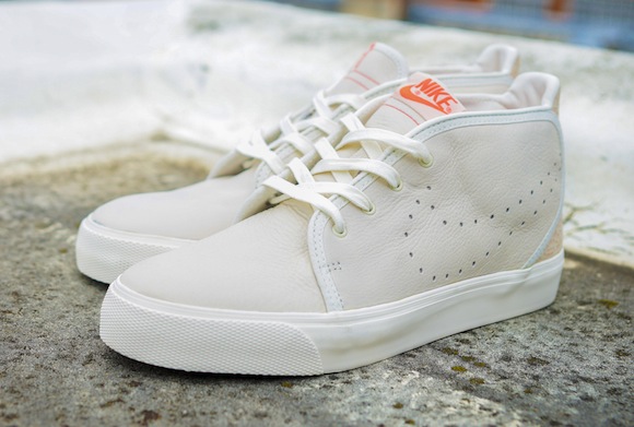 Urban Safari Pack Size Nike Air Max Light Toki 10