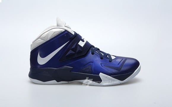 Detailed Look Nike Lebron Zoom Soldier VII Deep Royal Pure Platinum Navy Sample