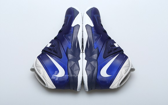 Detailed Look Nike Lebron Zoom Soldier VII Deep Royal Pure Platinum Navy Sample