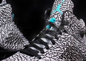 Nike Kobe 4 Basketball Shoes Roshe Run Tiffany Blue