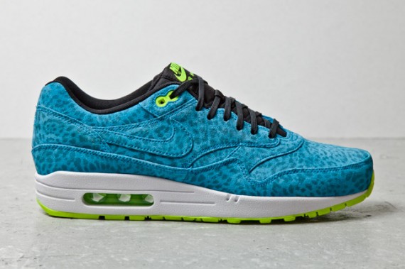 blue leopard air max 1