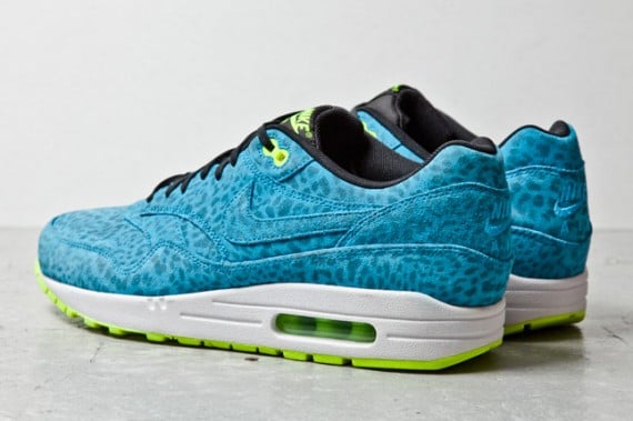 nike-air-max-1-fb-blue-leopard-3