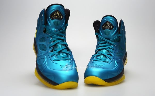 nike-air-max-hyperposite-tropical-blue-sonic-yellow-4