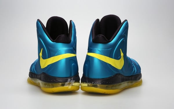 nike-air-max-hyperposite-tropical-blue-sonic-yellow-5