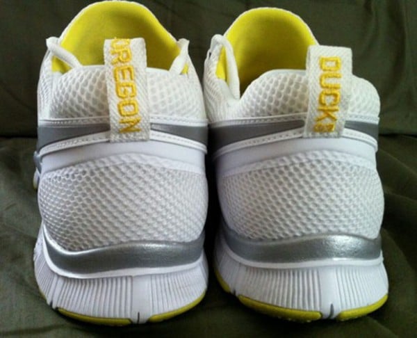 nike-free-trainer-5.0-oregon-ducks-1
