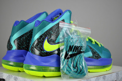 nike-lebron-x-10-ps-elite-sport-turquoise-volt-violet-force-5