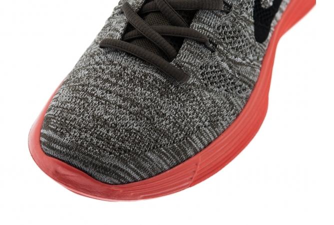 nike-lunar-flyknit-chukka-tarp-green-black-sail-total-crimson-release-date-info-3