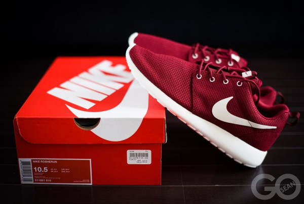 roshe run team red