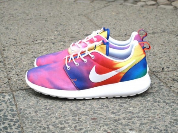 tie dye sneakers nike