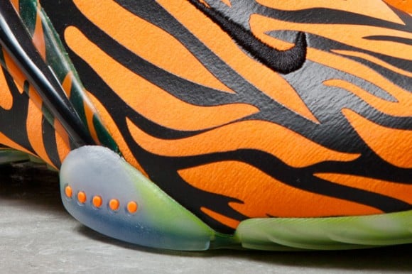 Nike Zoom Hyperflight Orange Tiger