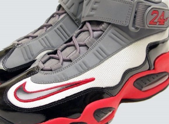 ken griffey jr shoes black and red