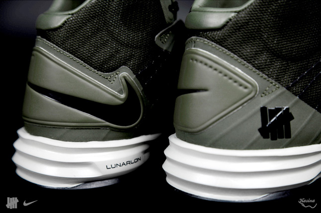 undftd-nike-bring-back-2003-pack-final-detail-look-5