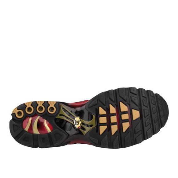 Nike Air Max Plus Diablo Red 04