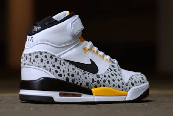 Safari Nike Air Revolution