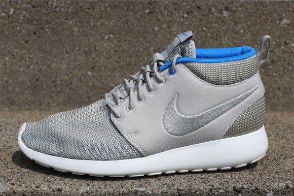 Available Now Nike Roshe Run Mid Mortar