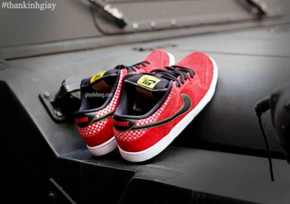 Detailed Images: Nike SB Dunk Low ‘Firecracker’