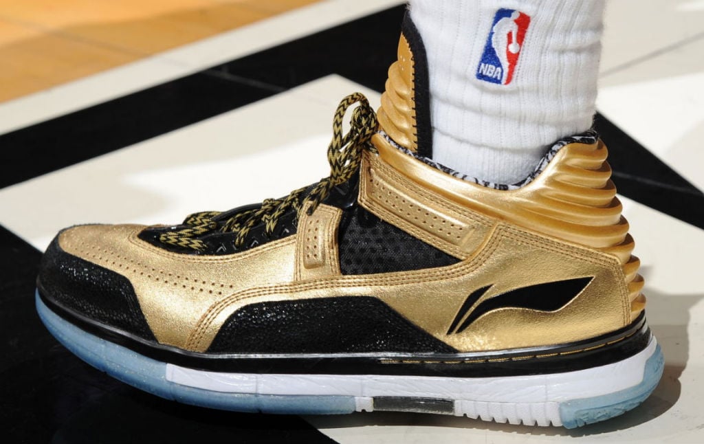 dwyane-wade-debuts-new-li-ning-way-of-wade-pe-colorway-6