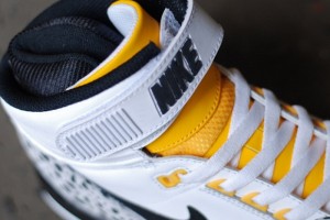 nike air revolution safari