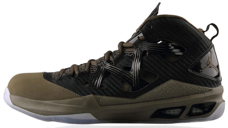 jordan-melo-m9-black-squadron-green-black-1