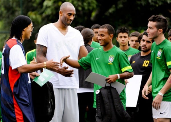 kobe-bryant-kicks-off-black-mamba-tour-in-brazil-9