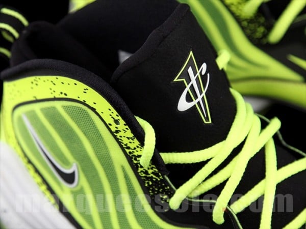 nike-air-penny-v-5-volt-1