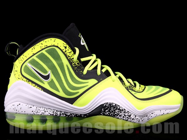 nike-air-penny-v-5-volt-2