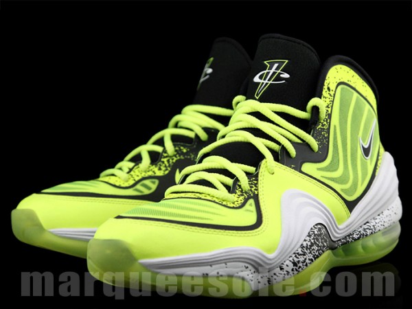 nike-air-penny-v-5-volt-3