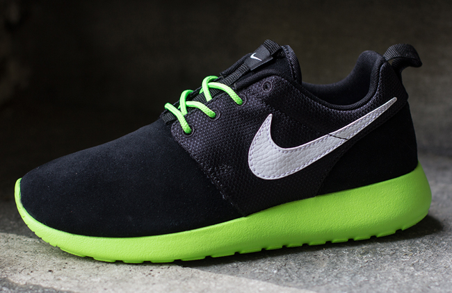 nike-roshe-run-gs-preview-2