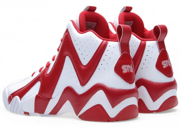 SNS x Reebok Kamikaze II Polkagris Release Reminder