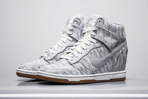 Nike Dunk Sky High WMNS “Satin” – New Release