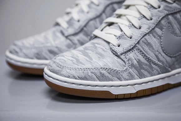 Nike Dunk High WMNS Satin New Release