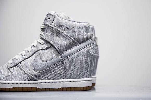 Nike Dunk High WMNS Satin New Release