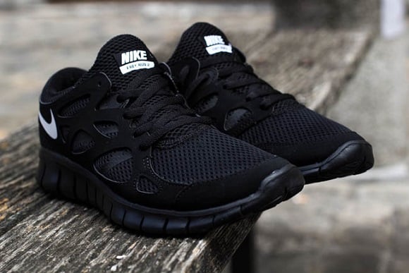Nike Free Run 2 NSW – Black/White | SneakerFiles