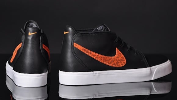 Nike Toki Premium FB Safari New Release