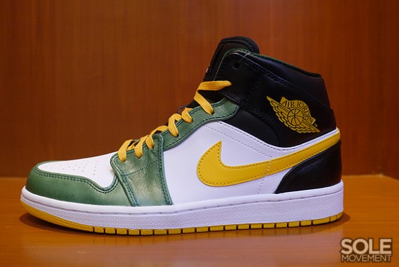 Air Jordan 1 Retro Mid Supersonics Formidable Foes Pack