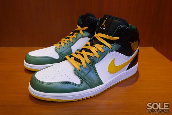 Air Jordan 1 Retro Mid Supersonics Formidable Foes Pack