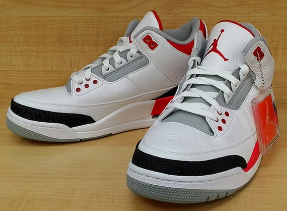 Air Jordan III Fire Red Yet Another Look