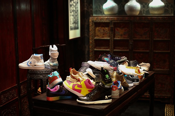 Evian Chow Chinas Top Sneakerhead