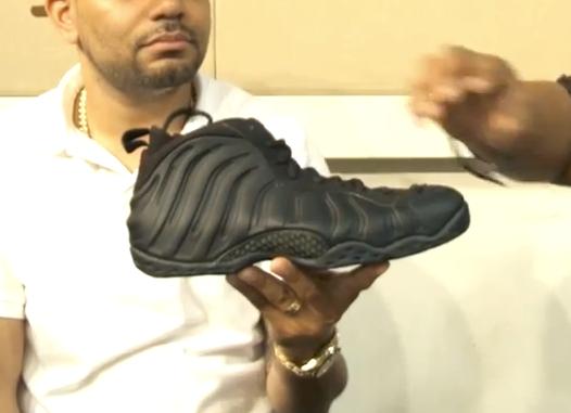 nike-air-foamposite-one-blackout-2013-retro-1