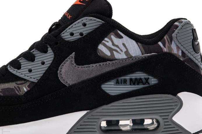 nike-air-max-90-gs-black-metallic-dark-grey-total-orange-classic-grey-2