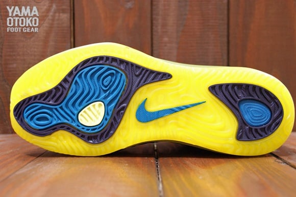 Nike Air Max Hyperposite Tropical Teal Sonic Yellow Detailed Look