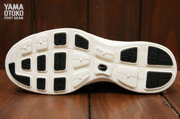 Nike Lunar Flyknit Chukka Black White Sail First Look