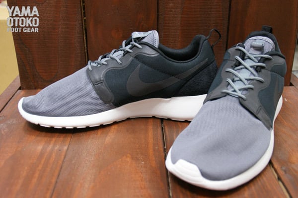 nike-roshe-run-hyperfuse-qs-pack-new-images-12