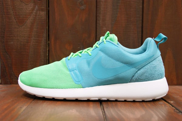 nike-roshe-run-hyperfuse-qs-pack-new-images-13