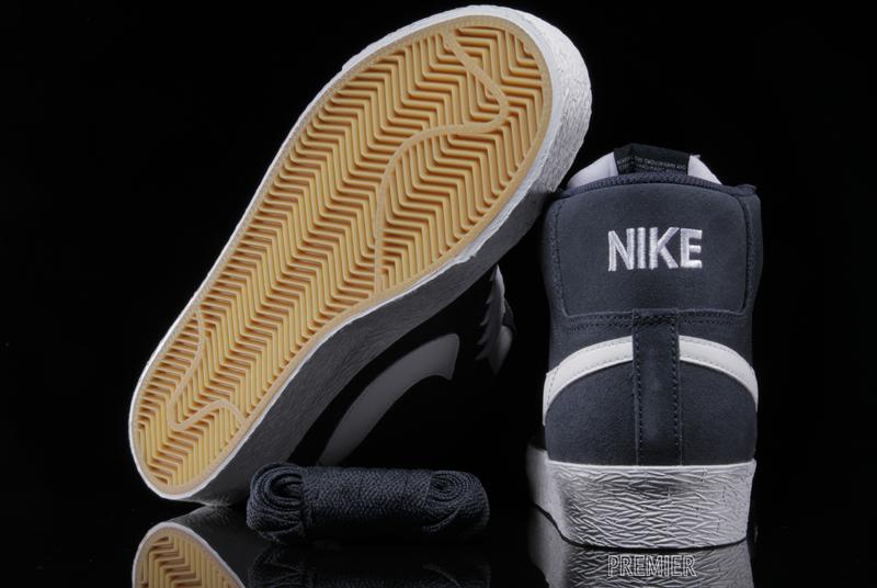 nike-sb-blazer-mid-obsidian-white-4