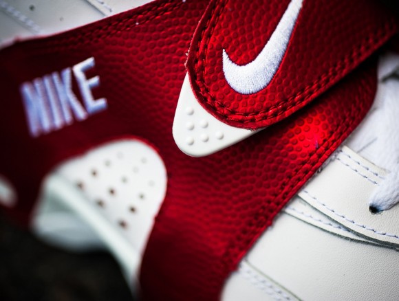 release-reminder-nike-air-veer-white-white-university-red-3