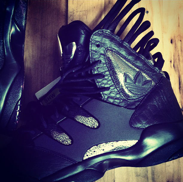Teyana Taylor x adidas Originals Harlem GLC ‘Dark Knight’ | Preview