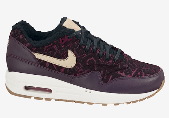 Nike WMNS “Purple Dynasty” Pack – New Release